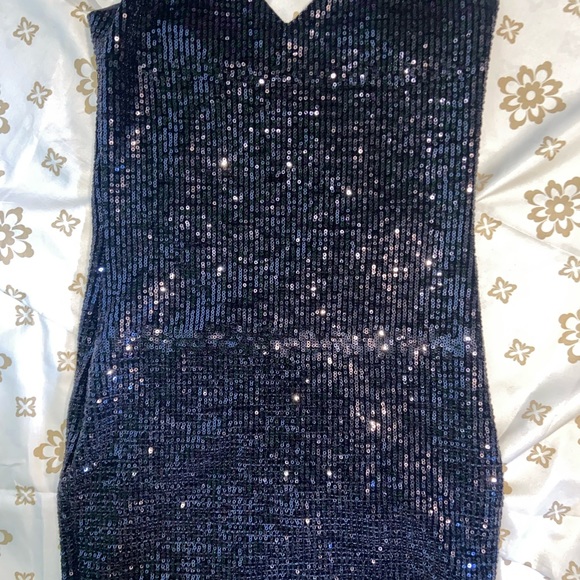 Sparkly mini dress - Picture 2 of 4